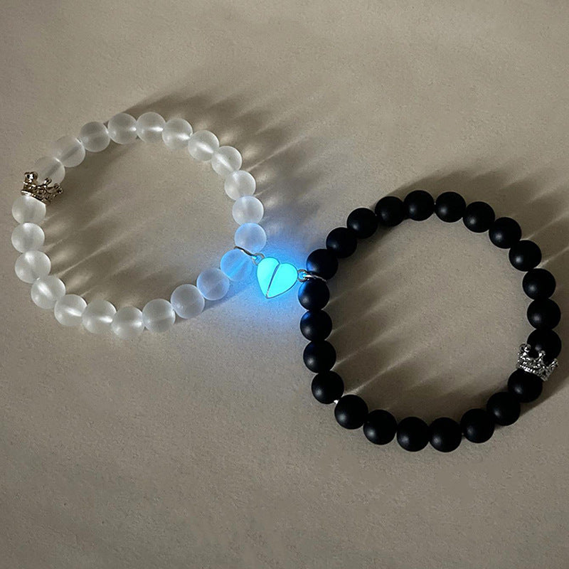 Fashion Jewelry 2Pcs Handmade Crown Beaded Charms Bracelet Luminou Heart Glow in the Dark Couple Bracelet for Lover Men Women Fluorescent Gift