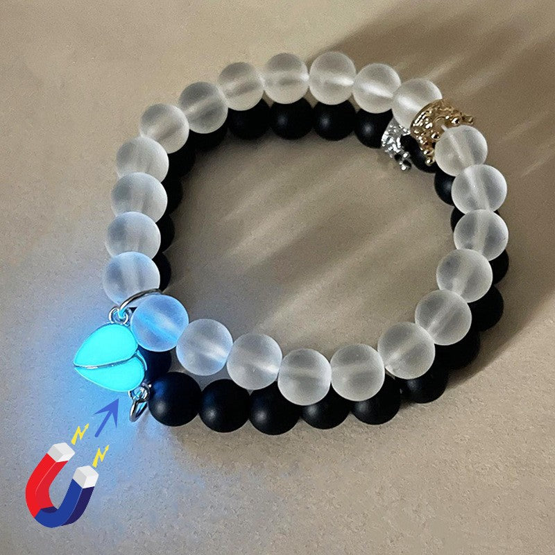 Fashion Jewelry 2Pcs Handmade Crown Beaded Charms Bracelet Luminou Heart Glow in the Dark Couple Bracelet for Lover Men Women Fluorescent Gift