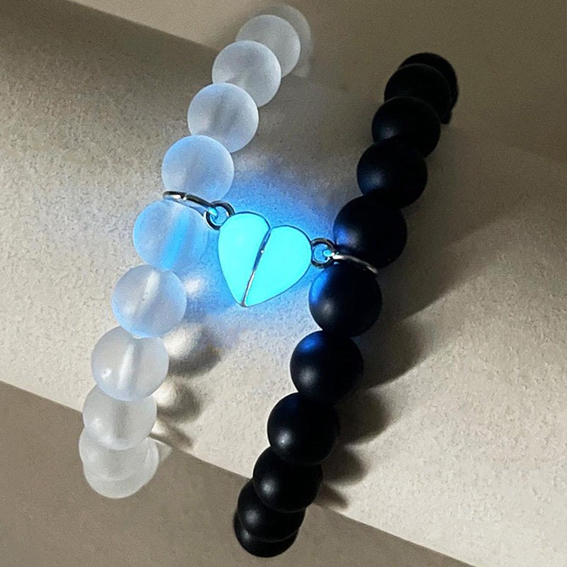 Fashion Jewelry 2Pcs Handmade Crown Beaded Charms Bracelet Luminou Heart Glow in the Dark Couple Bracelet for Lover Men Women Fluorescent Gift